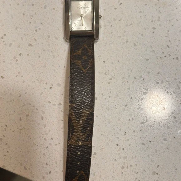 AUTHENTIC Vintage Louis Vuitton watch - Picture 3 of 6